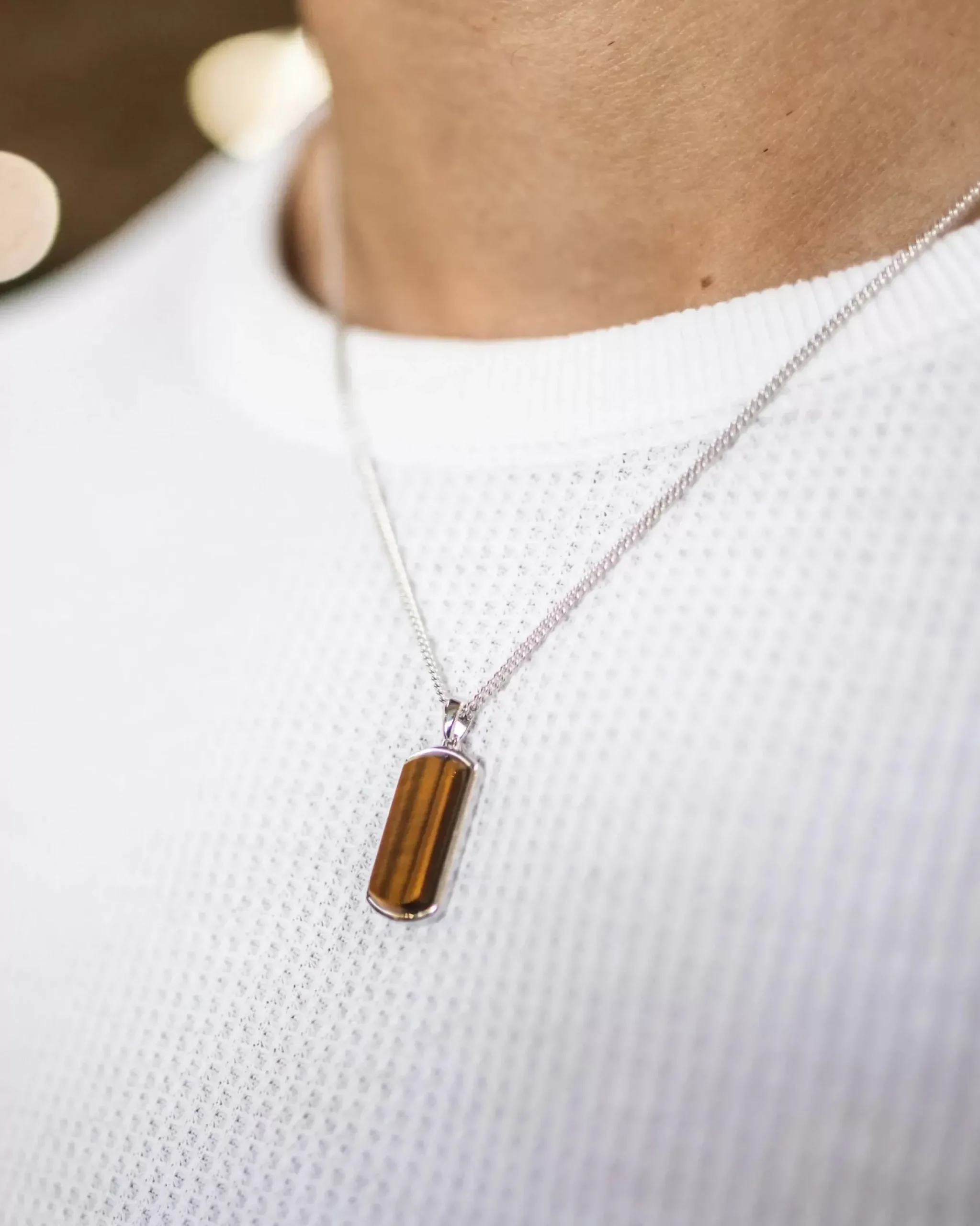 Vincero Beveled Tag Pendant